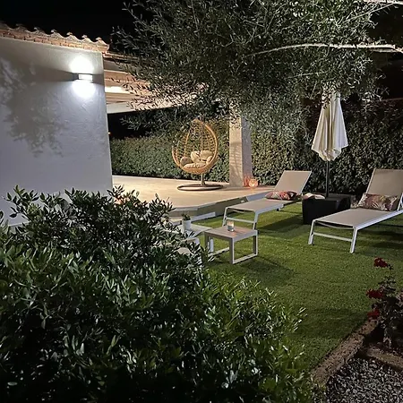 Villa Ilaria Con Piscina Privata A 350 Mt Di Sabbia